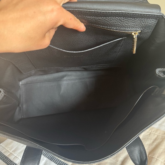 CUYANA TRAPEZE SATCHEL TOTE  BAG IN BLACK PEBBLED LEATHER - Picture 4 of 12